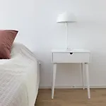 2Ndhomes City Center 2Br Kaisaniemi Park Apartment With Balcony